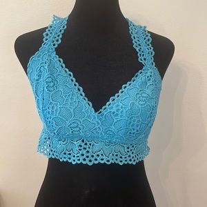Adorable Aerie bralette. Cute detail in a beautiful blue/turquoise color. Sz-L